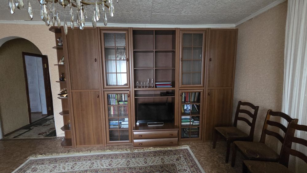 Продам стенку 4м