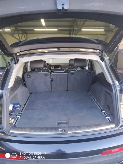 Продавам Audi Q7