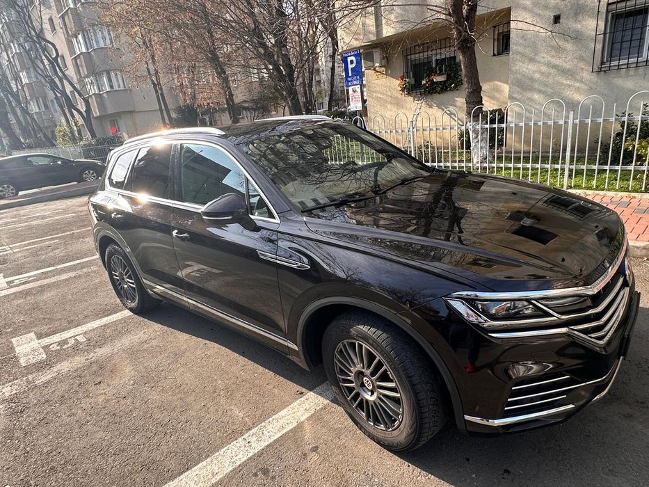 Touareg Atmosphere 2019 144000 Km 39.900 E unic proprietar  impecabilă