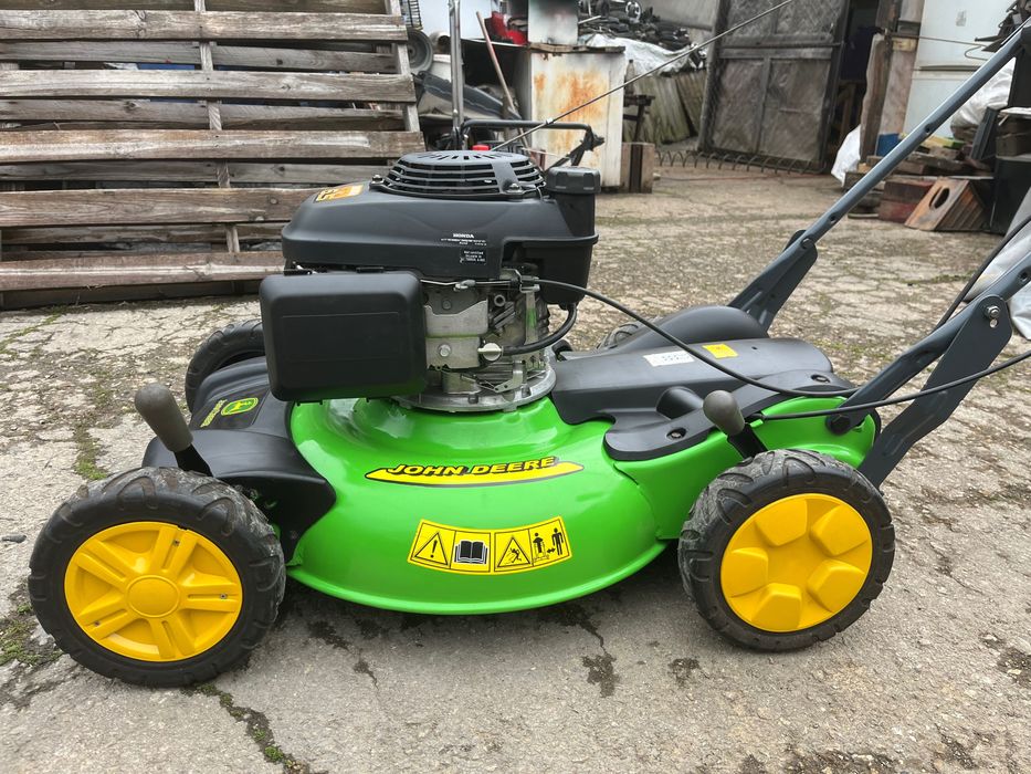 Самоходна моторна косачка JOHN DEERE 6.5 hp