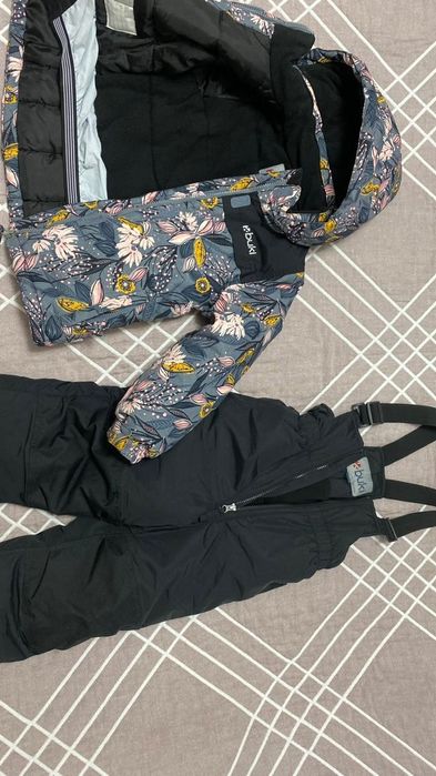 Продам зимнию комбинезон