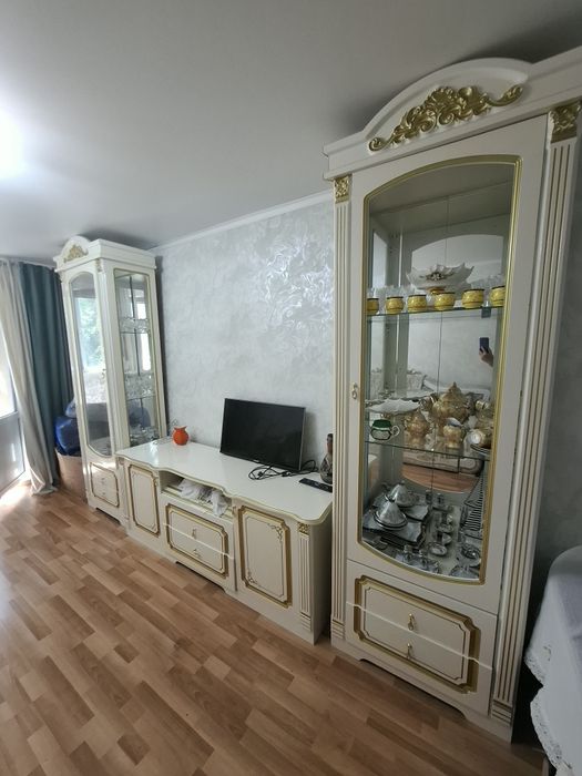 Продаю стенку- горку для гостиной