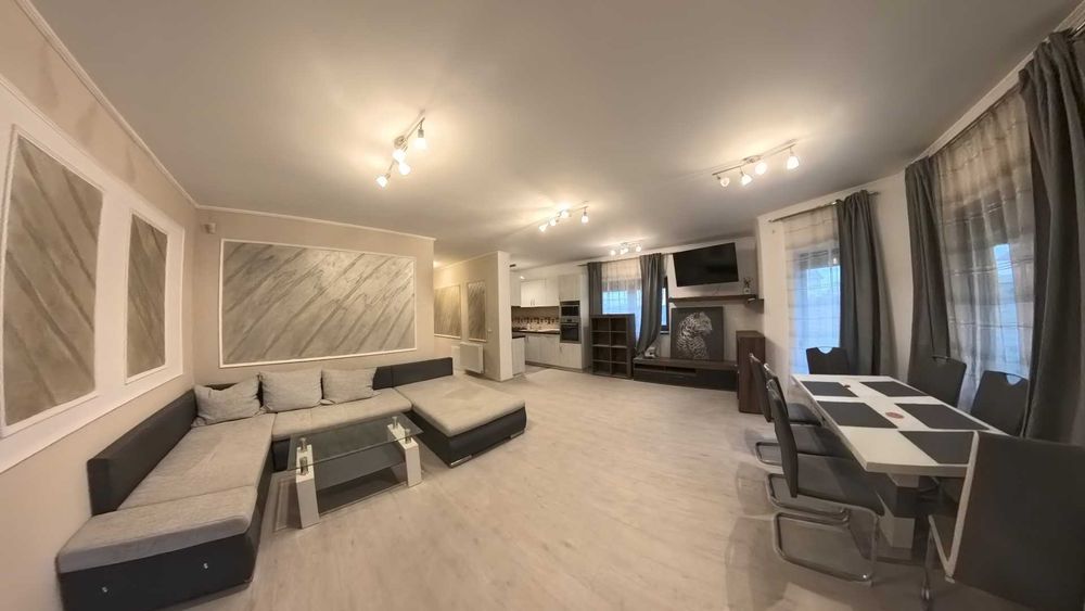Proprietar vand 1/2 duplex cu 5 camere, teren de 380 mp, pod 50mp, panouri solare in Dumbravita