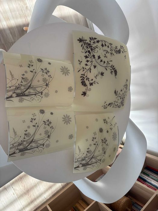 Aplice de tavan și perete