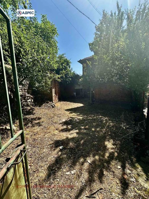 Къща в Ловеч, област-с.Шипково площ 86 цена 60000