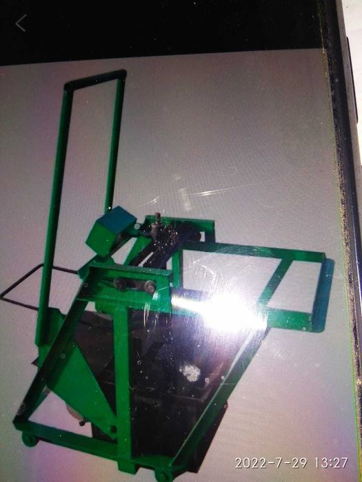 Продам абсолютно новый станок для шлакоблоков