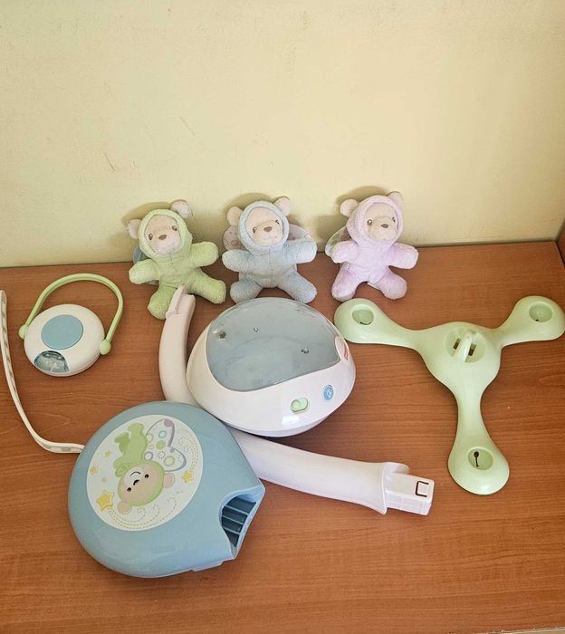 Fisher-Price Butterfly Dreams 3-в-1 Музикална въртележка с прожектор