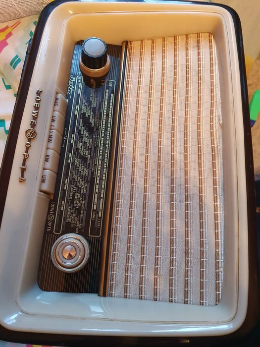 Radio de colectie din 1958 ,Loewe-opta (Germany)