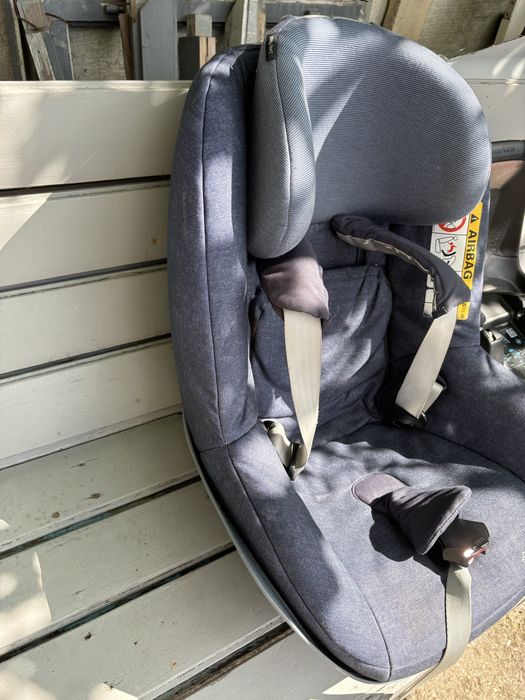 Scaun auto copii Maxi Cosi 2wayPearl si baza 2wayFix