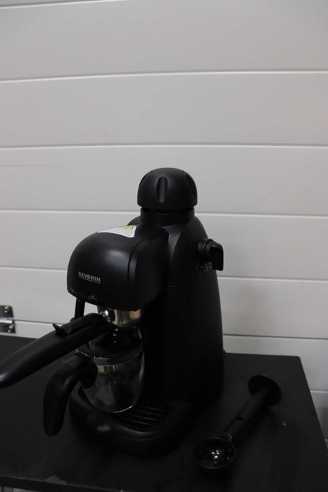 SEVERIN Кафемашина за еспресо, до 4 чаши, 3,5 бара, 0,22 л