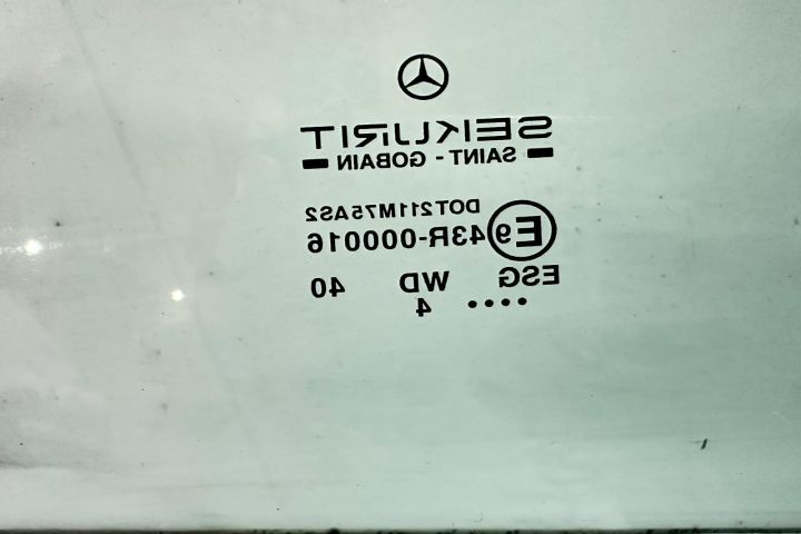 Geam usa stanga fata Mercedes-Benz Vito W639