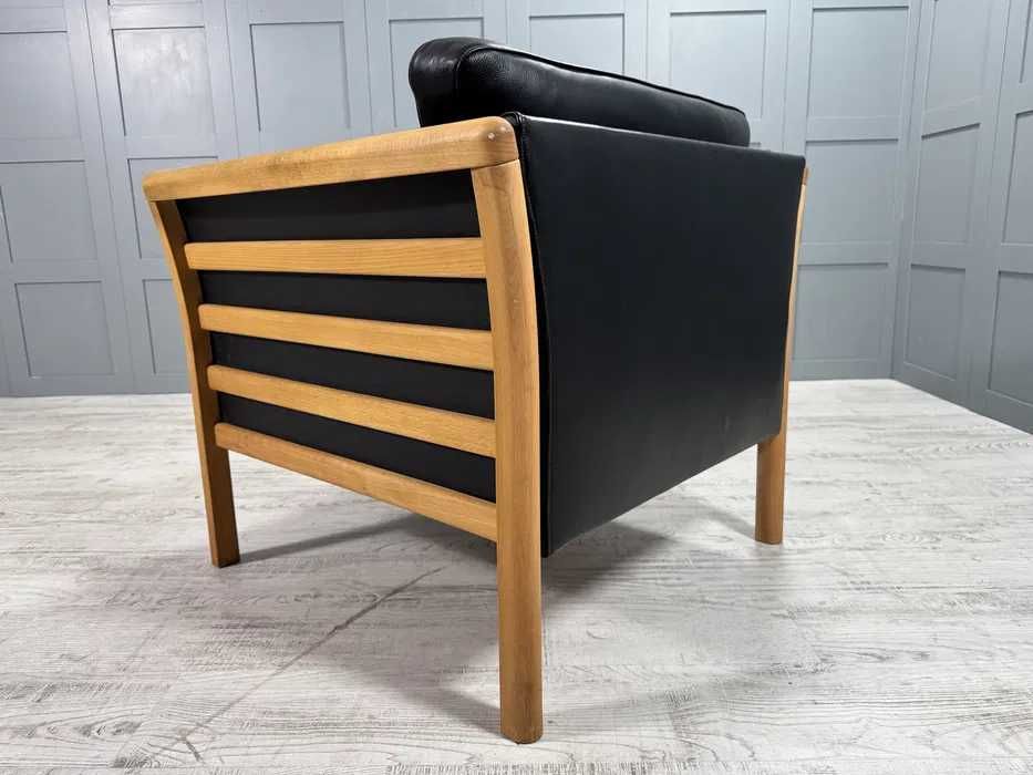 Кожено датско кресло - фотьойл SKALMA Д1139-Д