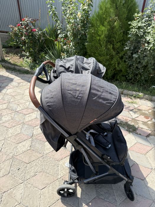 Коляска для двойняшек