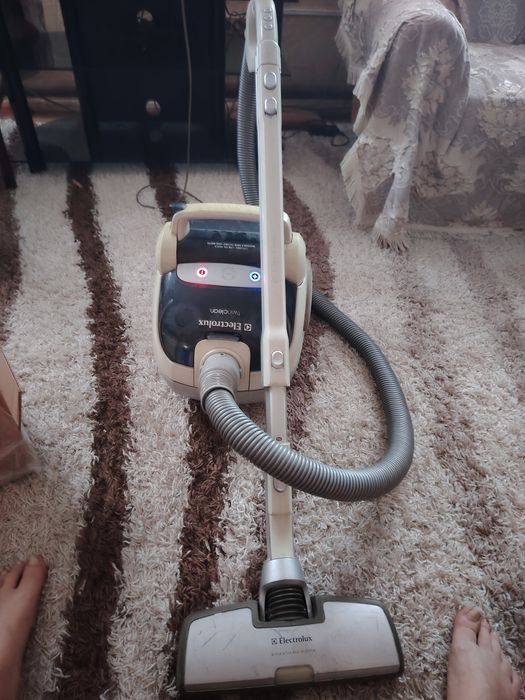 Продам пылесос Electrolux!