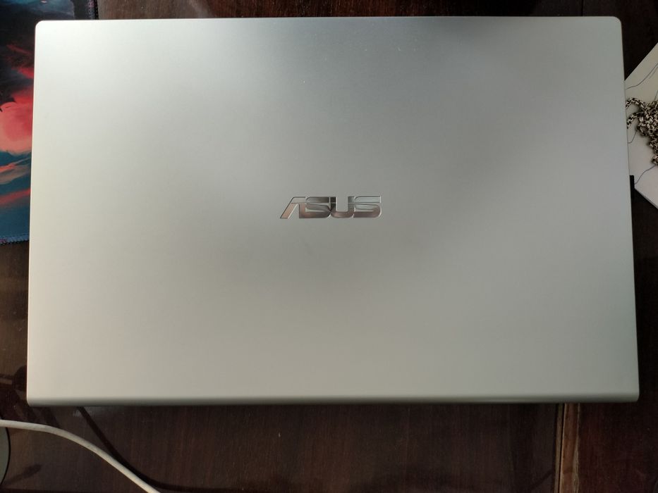 Ноутбук Asus, серебристый