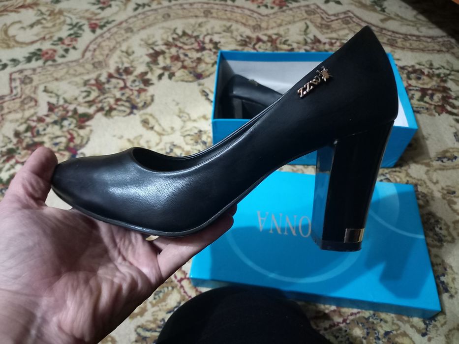 Женская  туфли .