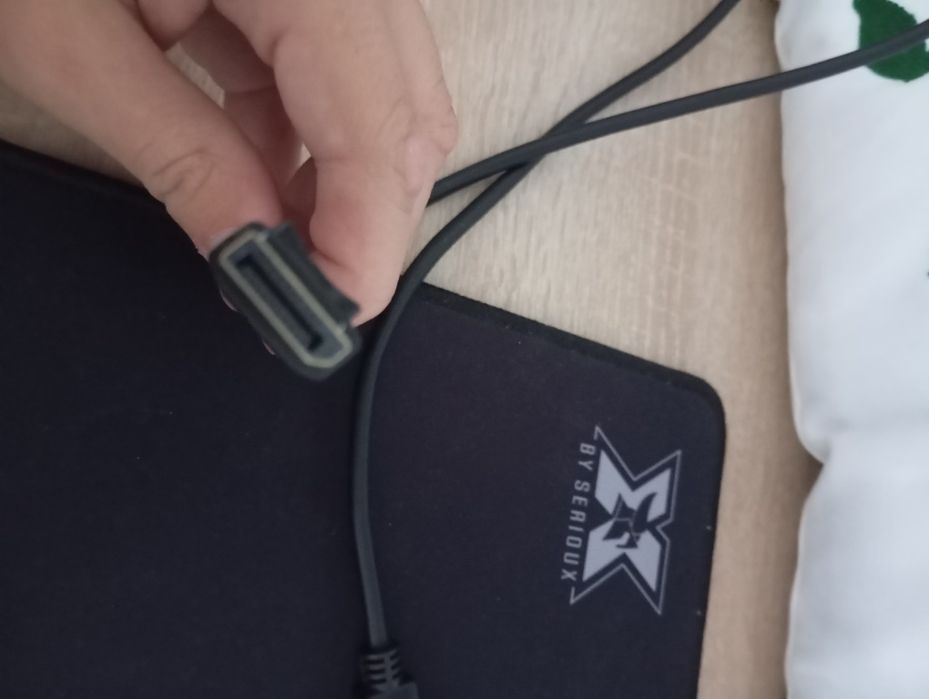 Cablu HDMI to Displayport