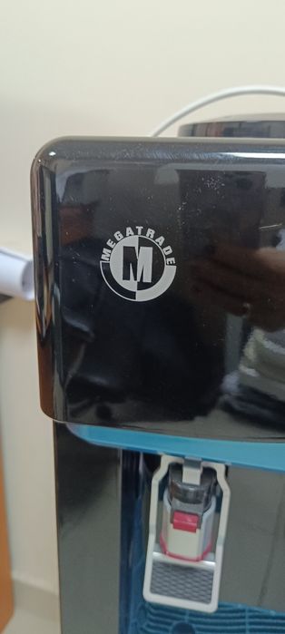 Диспенсър за вода