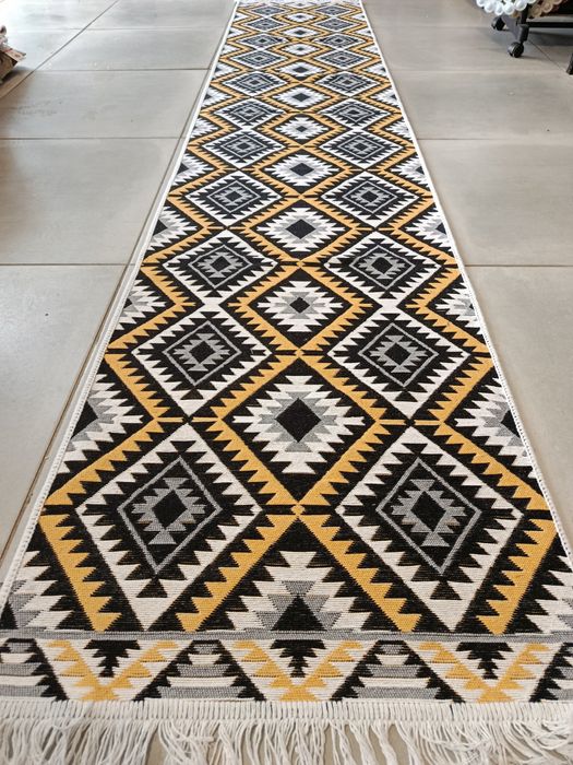 Covor Kilim, model tradițional 80cm / 300cm