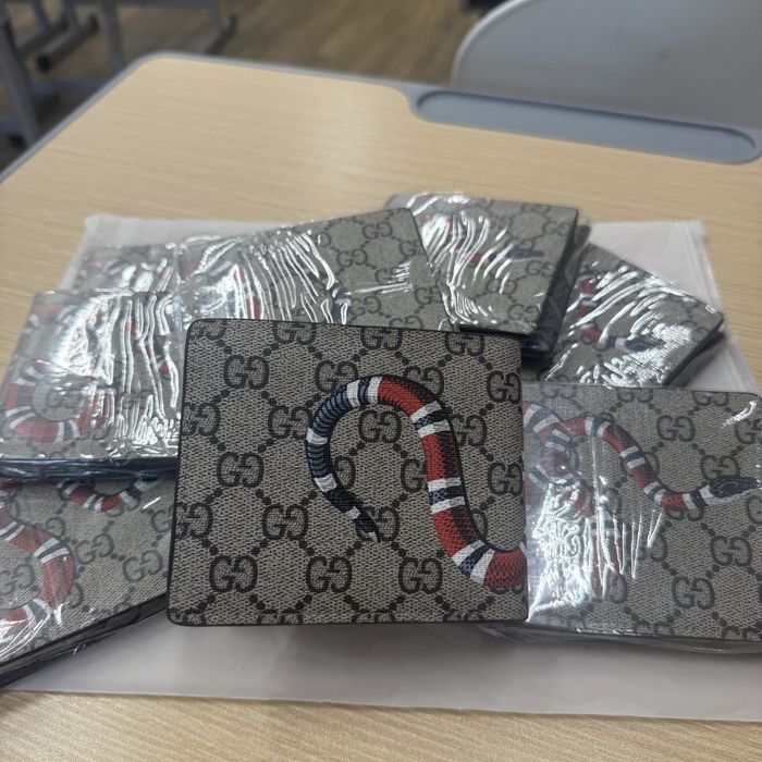 Vand portofel Gucci