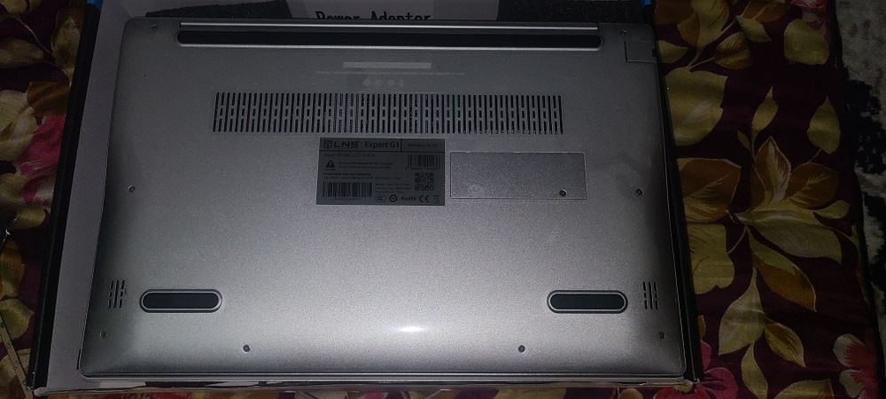 Noutbuk i7 kafolati bilan