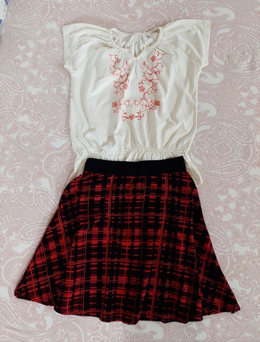 Set fusta și bluză tip ie, fata 10-12 ani