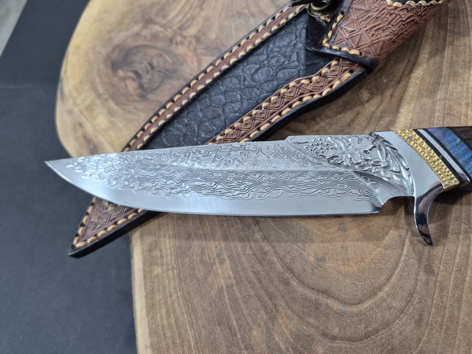 Ръчно изработен ловен нож дамаска стомана с кожена кания LN432