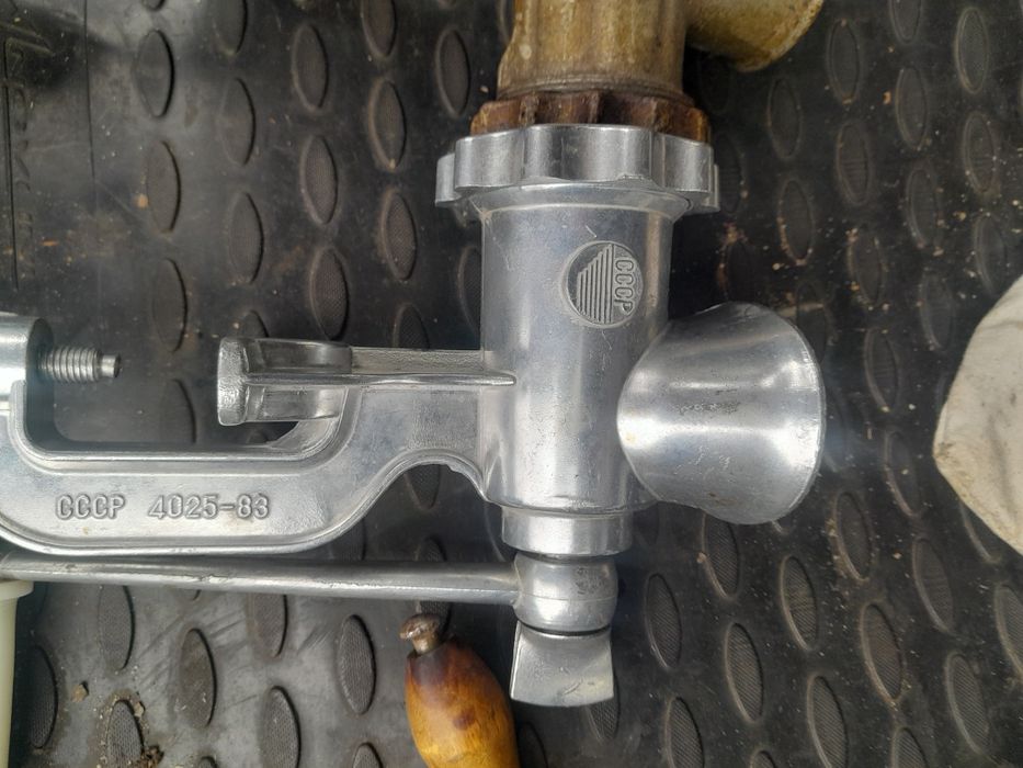 Продам мясорубку