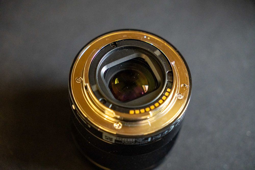 Обектив Sony FE 50 mm f/1.8