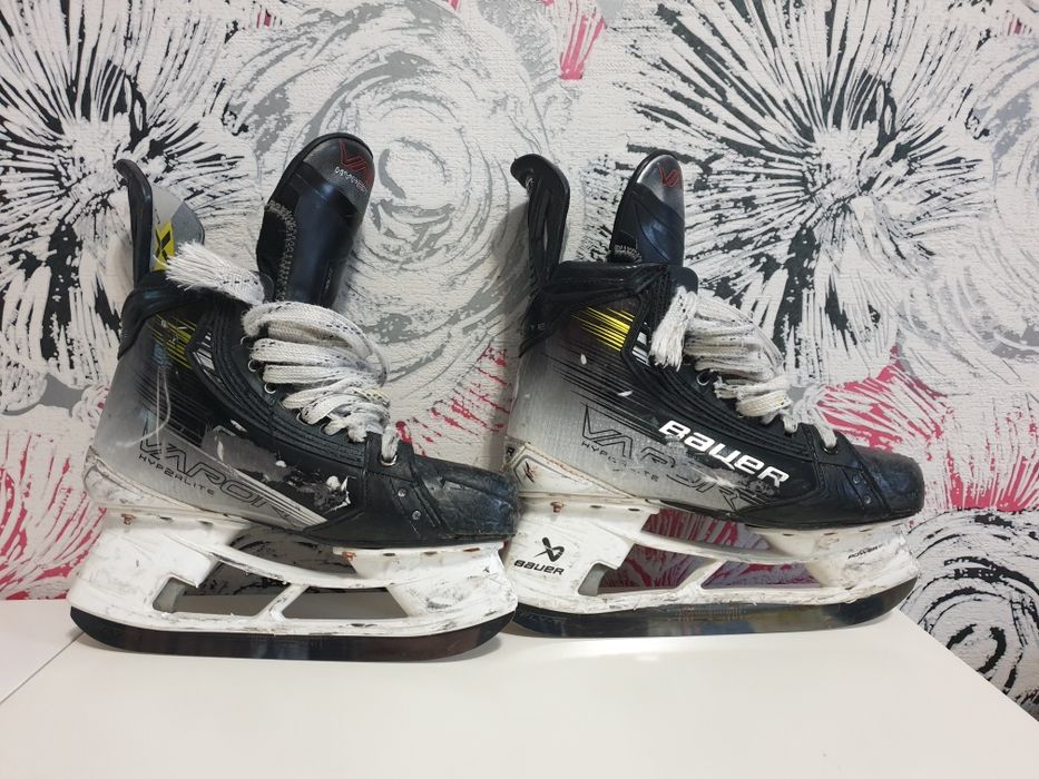 Коньки Bauer HyperLite2 6.5
