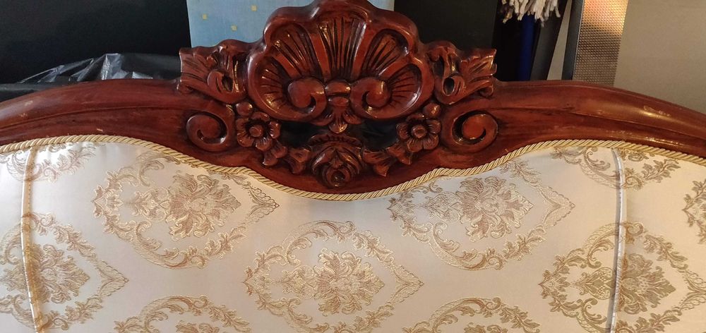 Винтидж Холова Гарнитура от масивно дърво