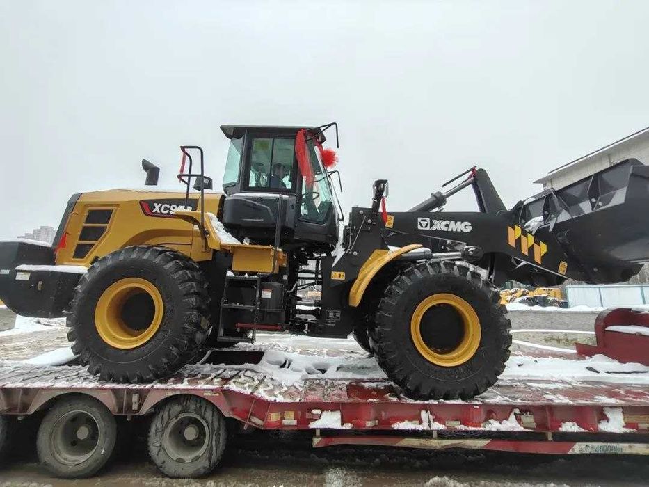 Фронтальный Погрузчик XCMG XC958 с ковшом 3,5 м3