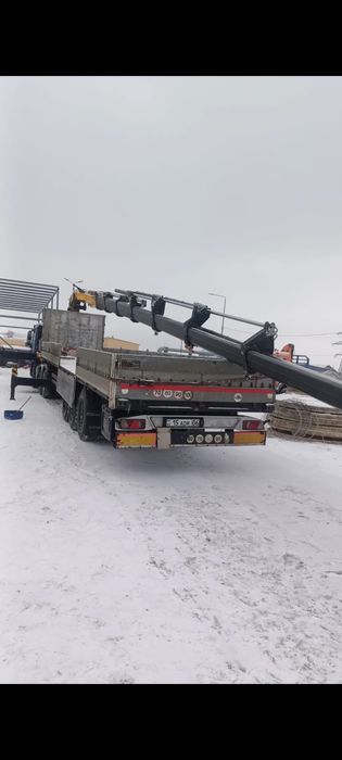 Мощный манипулятор полуприцеп