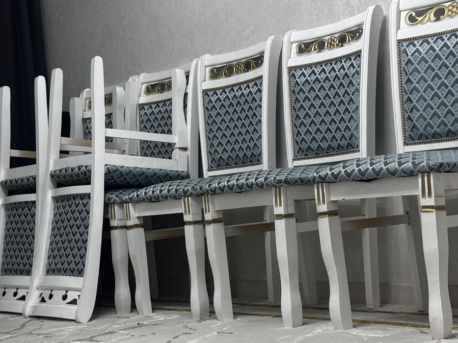 Стулья деревянные ,17шт