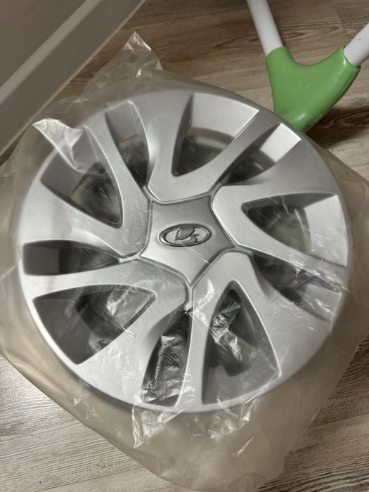 Гранта колпаки продам новый