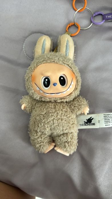 Продам игрушку Лабубу