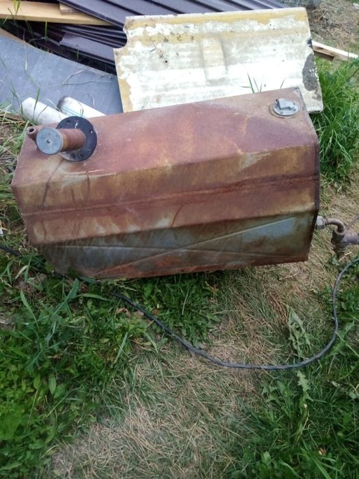 Топливный бак дополнительный