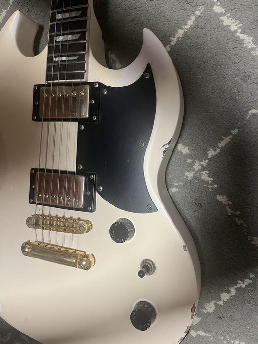 Продавам Harley Benton
