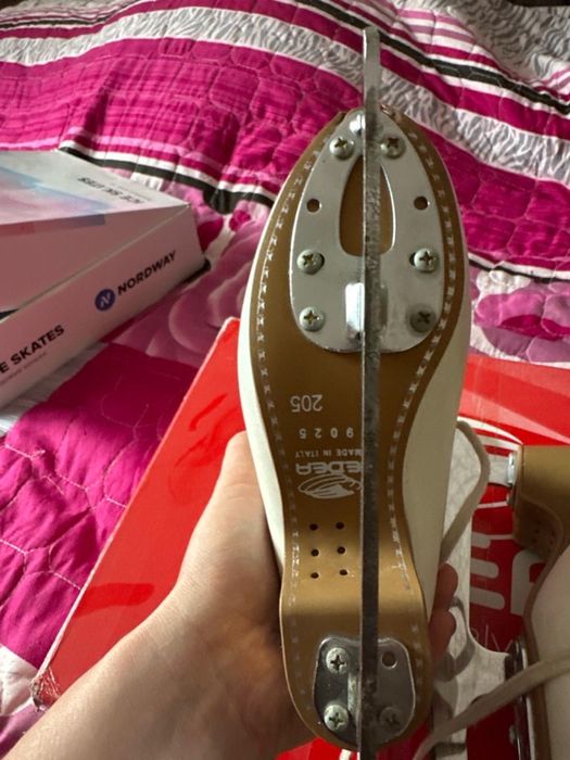 Профессиональные коньки EDEA продам