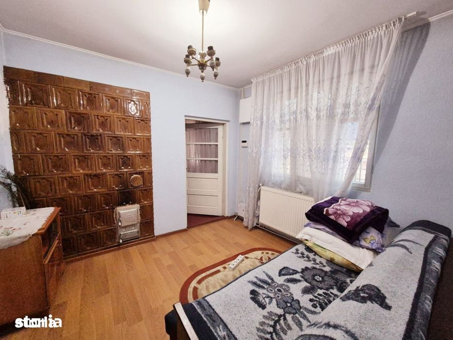 Casa cu teren foarte generos, la 5 minute de centrul orasului