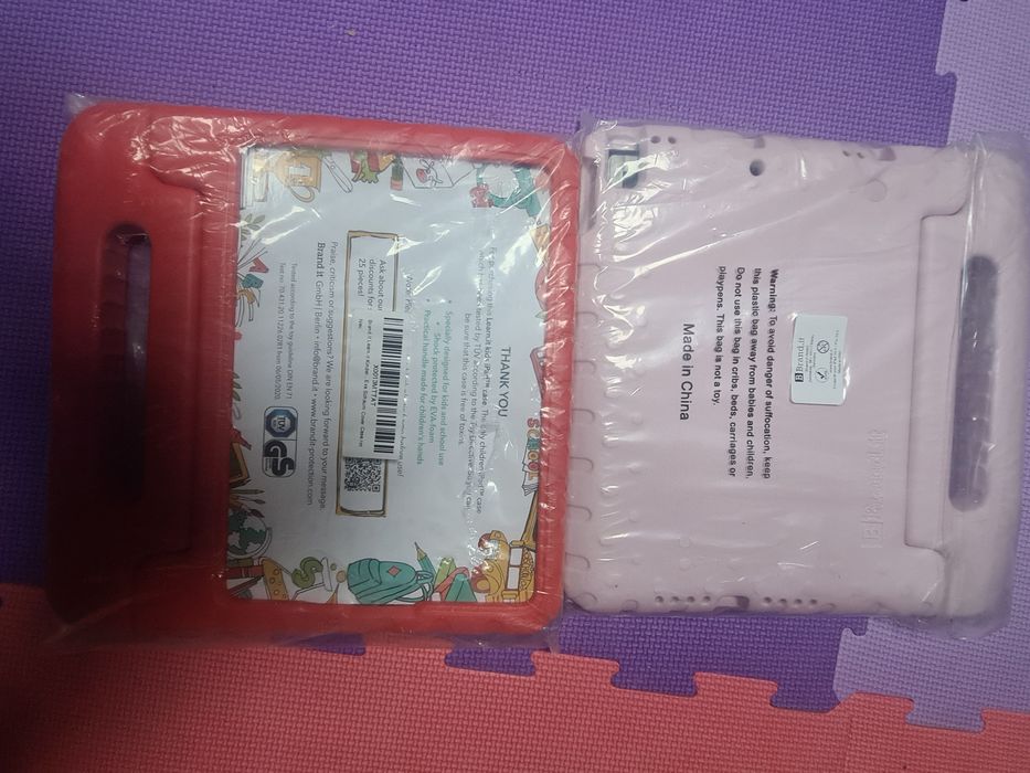 Huse si folie protectie tablete 10,2"--10,5"