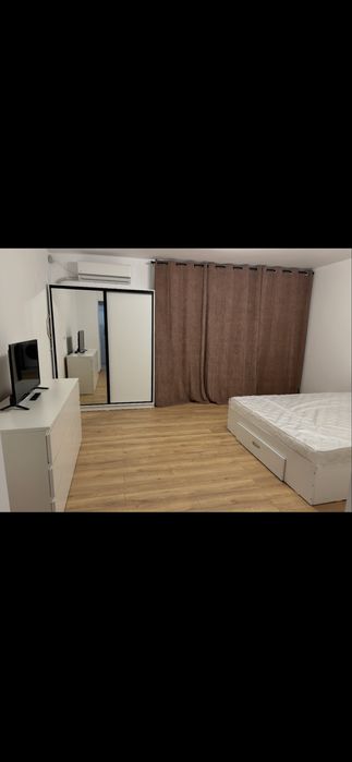 Închiriez garsonieră în Alexandria