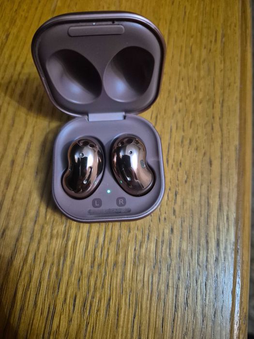 Наушники Samsung