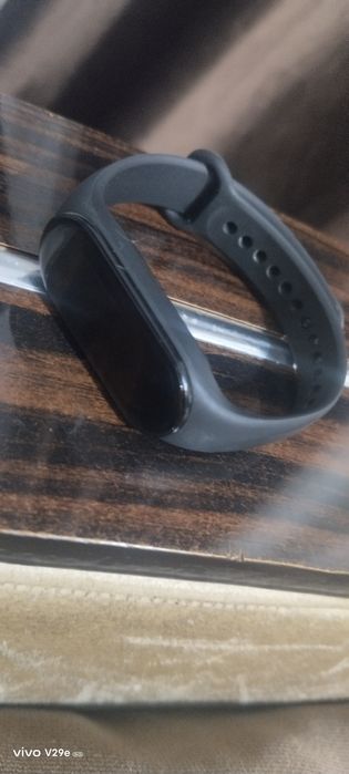 Продам фитнес браслет xiaomi mi band 7