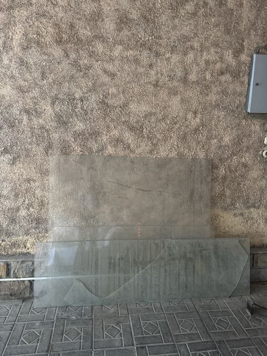 стекло отдам бесплатно