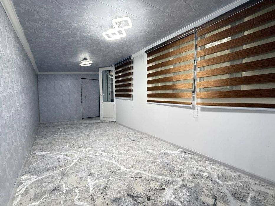 Продам чиланзар 26.  Двух комнатная.