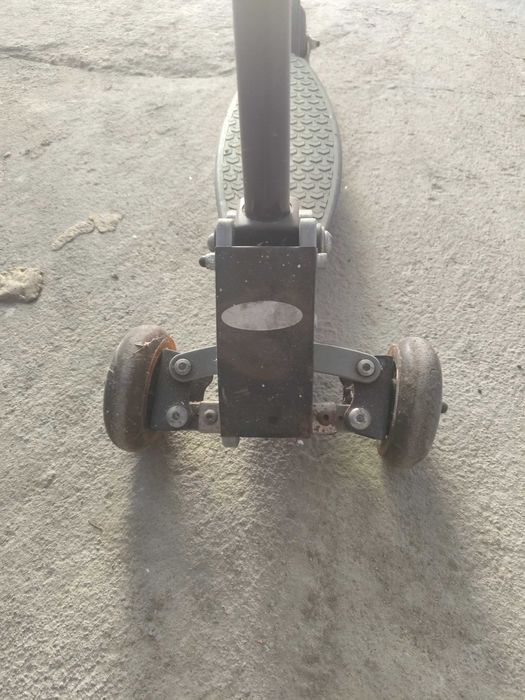 Trotineta cu 1 ghidon