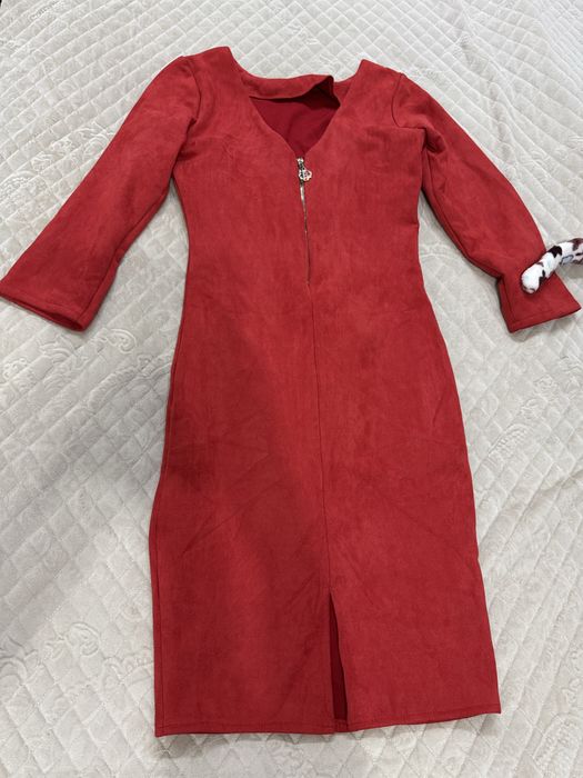 Женакая одежда. Все по три тыс тнг отдам.