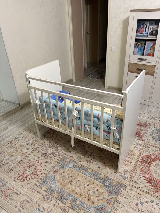 Продам кроваотку с новым матрасом