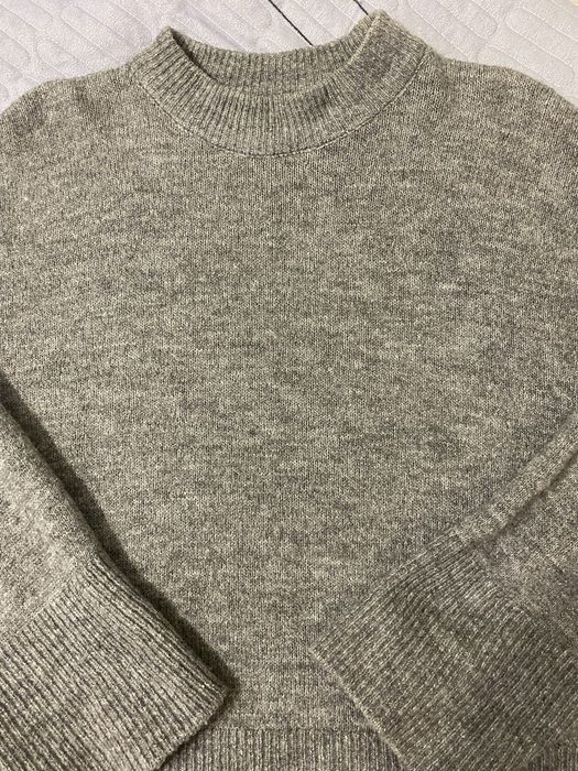 Продается серая кофта